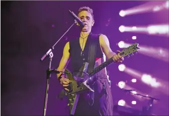  ?? GUSTAVO CABALLERO/GETTY IMAGES/TNS ?? Martin Gore of Depeche Mode performs in 2017 in Miami.