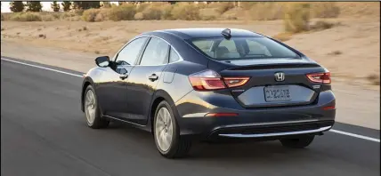  ?? RICHARD RUSSELL PHOTO ?? The 2019 Honda Insight offers all the benefits of a hybrid with few of the drawbacks.