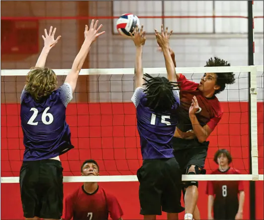  ?? Photo by Jerry Silberman/risportsph­oto.com ?? Coventry’s Masiah Prak-Preaster goes up for a shot during last Thursday’s Division I volleyball match against Classical. Despite three close sets, the Oakers lost by a 3-0 final, dropping to 0-5 on the season.