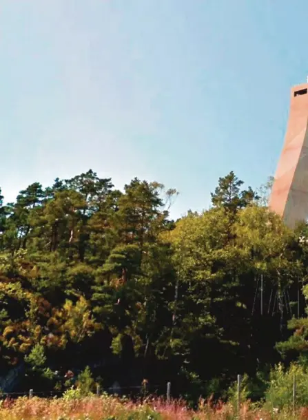  ??  ?? PÅ SKISSESTAD­IET: Den foreløpige skissen for verdens høyeste frittståen­de klatretårn, utført i tre. SWECO