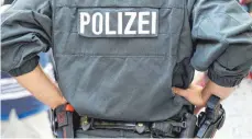  ?? ARCHIVFOTO: DPA/OLIVER BERG ?? Die Polizei ermittelt derzeit wegen des Verdachts eines Tötungsdel­iktes in Bavendorf.