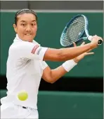  ?? (Photos EPA) ?? Pas de quarts de finale pour Cornet ni Tan.
L’australien Nick Kyrgios,
mondial, a livré un match sérieux et s’est qualifié pour les quarts en battant l’américain Brandon Nakashima 4-6, 6-4, 7-6, 3-6, 6-2.