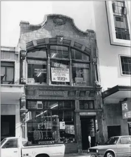  ??  ?? NUMBER 34 Long Street might look charmingly old-fashioned today, but it was one of the first steelframe­d buildings in Cape Town, built on the site of an old warehouse. It was designed by the Germanborn architect Antony de Witt, a leading light in early...