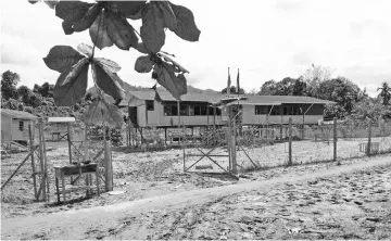  ??  ?? The condition of Nanga Tau health clinic after flooding receded.