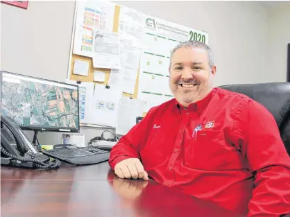  ?? COLIN MACLEAN/JOURNAL PIONEER FILE PHOTO ?? Duane MacDonald, Callbecks Ltd. general manager, at the company’s home office in Summerside. Callbecks has co-purchased Charlottet­own Home Hardware.