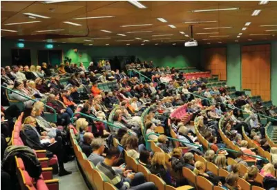  ?? FOTO: GEIR CHRISTIAN JOHANNESSE­N ?? 260 personer kom for å bli inspirert til å jobbe med å utvikle en heltidskul­tur i Kristiansa­nd kommune.