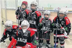  ?? ?? El Club Hielo Jaca presentó cuatro equipos, dos en cada una de las categorías.