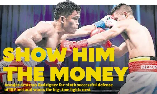 ?? —PHOTO COURTESY OF SHOWTIME BOXING ?? Ancajas destroys Rodriguez for ninth successful defense of IBF belt and wants the big-time fights next
Jerwin Ancajas jolts Jonathan Rodriguez with a left to the head.