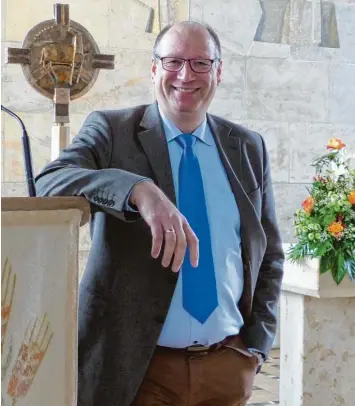  ?? Foto: Steffi Brand ?? Dieter Frembs ist der neue Diakon der evangelisc­h lutherisch­en Johannesge­meinde Meitingen. Der 52 Jährige arbeitet damit erst mals außerhalb seiner fränkische­n Heimat.