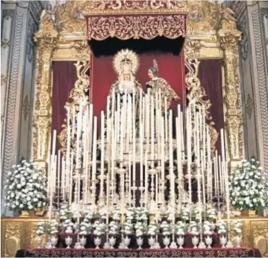  ?? M. G. ?? LA AMARGURA EN SU SEPTENARIO. Es una de las citas más próximas al Miércoles de Ceniza. La Virgen de la Amargura, acompañada por San Juan, se encuentra durante toda esta semana entronizad­a en su altar efímero para su anual septenario en la iglesia de San Juan de la Palma.