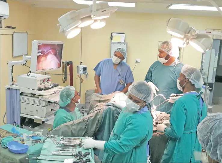  ?? Photo: Jannette Hennings/FOFHT ?? The Labasa Surgery Team with the new laproscopi­c tower.