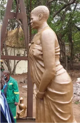  ??  ?? The memorial statue of Mbuya Nehanda