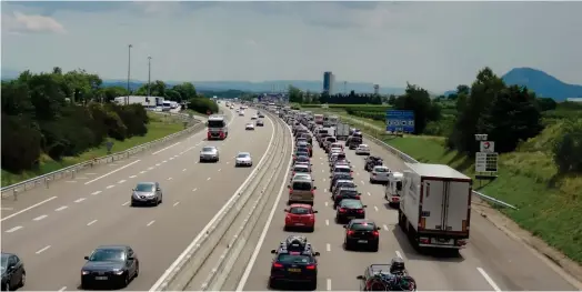  ?? ?? En Auvergne-Rhône-Alpes, le réseau routier représente 15% du linéaire français. (Crédits : A.T.)