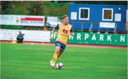  ??  ?? SLO TILBAKE: Espen Knudsen fikset 1-1 etter at ikke fikk stoppet Erixon Danso på 0-1-scoringen.