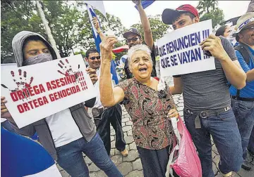  ??  ?? Jueves 24 de mayo de 2018 Petición. Ayer se dieron cierres pacíficos de las carreteras del país hasta que Daniel Ortega y su esposa y vicepresid­enta, Rosario Murillo, se sienten en el diálogo nacional a presentar su renuncia.