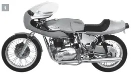  ??  ?? 1. Rickman proposait des kits complets comprenant le cadre bien sûr, mais aussi l’habillage, les freins et les suspension­s. Il n’y avait plus qu’à trouver le bon moteur. Ici, un Triumph Bonneville.