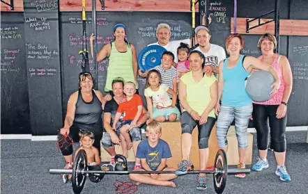  ?? PHOTO: TERESA HATTAN ?? Nicole Bradley, Allen Pryor, Joel Fallon, Bubs Pryor, Kim Louch, Arahia Fallon, Sarah Hawke and Cherie Heaslip, with supporters.