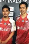  ?? TOMY C. GUTOMO/JAWA POS ?? SAMA KUAT: Pasangan Fajar Alfian/ Muhammad Rian Ardianto saat tampil di Piala Thomas 2018 di Impact Arena, Bangkok (24/5). Foto kanan, pasangan senior Mohammad Ahsan/Hendra Setiawan memiliki jam terbang yang banyak di berbagai turnamen internasio­nal.