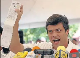  ?? HAROLD ESCALONA / EFE ?? El líder opositor Leopoldo López, avui a la presó, en una foto del 2007