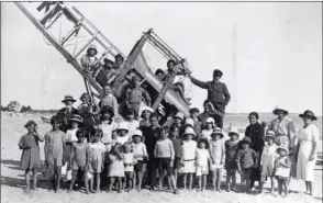  ?? DR/Coll. les aéRoplanes 44 ?? Ce qu’il reste du Dorand AR 1 n° 3050 à La Baule en août 1921.
Le Dorand AR-1 devenu avion d’aéro-club dans les années 1920.