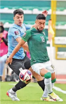  ?? ?? Los principale­s triunfos que dieron aire a la Verde rumbo a Catar: el éxito sobre Perú 1-0 (foto izq.), la victoria ante Paraguay 4-0 en La Paz (foto centro) y ante Uruguay en el Hernando Siles 3-0.