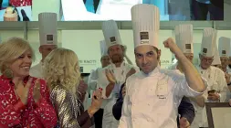  ??  ?? Album Dall’alto, il Palazzo Ducale di Martina Franca; Ruggieri applaudito al Bocuse d’Or italiano; Ruggieri nel «suo» Ledoyen Pavillon, a Parigi