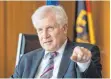  ?? FOTO: MARCO URBAN ?? Von seinem Kurs überzeugt: Horst Seehofer.