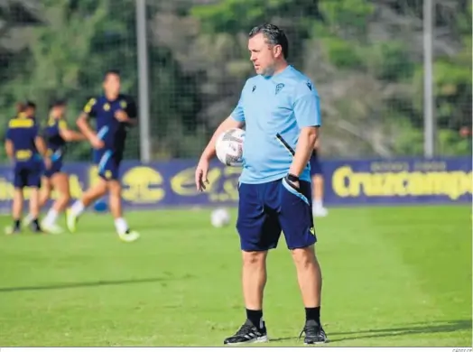  ?? CÁDIZ CF ?? Sergio González durante un entrenamie­nto en El Rosal.