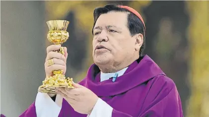  ?? AFP ?? Otros tiempos. El cardenal Norberto Rivera durante una misa en Ciudad de México, en febrero de 2013.