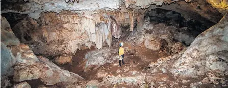  ?? FOTOS: ROBERTO HERNÁNDEZ ?? En los sistemas de pozos abundan estalactit­as que parecen cientos de cuchillos naturales