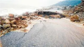  ?? THE ASSOCIATED PRESS ?? Heavy rain and strong winds caused damage in Hadibu as Cyclone Mekunu pounded the Yemeni island of Socotra on Thursday.