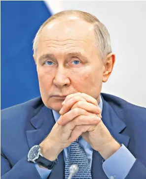  ?? ?? Waiting game: Vladimir Putin may be hanging on for November, when Trump may become president again