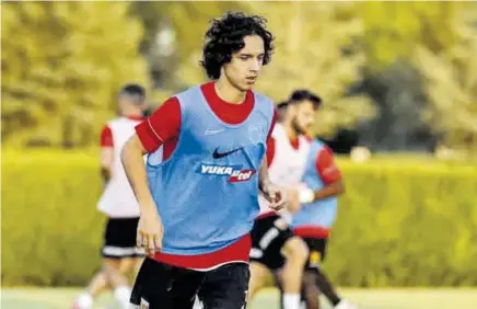  ?? ?? Emre Demir, de 18 años, solo ha jugado siete partidos durante la temporada con el equipo del Kayserispo­r y la falta de ritmo competitiv­o le puede pasar factura en sus inicios con el Barcelona B