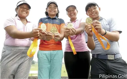  ?? ?? Shown here are (from left) Rafella Batican, Vito Sarines, Mona Sarines and Ralph Batican show their medals after topping their respective divisions in Round 1 of the Junior PGT Series 2023 at the Caliraya Springs Golf Club in Cavinti, Laguna Sunday.