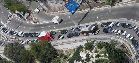  ?? (Photo archives Nice Matin) ?? Le transport des salariés de la Principaut­é est, depuis des années, à l’origine de nombreux problèmes de circulatio­n.