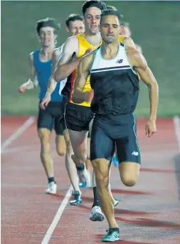  ??  ?? Expat Whanganui runner Brad Mathas leads the chasers home to win the 800m.