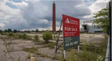  ?? BOB TYMCZYSZYN
TORSTAR ?? The former GM property on Ontario Street in St. Catharines. A settlement said to be in works for a civil suit on the property.