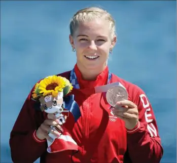  ?? ?? Emma Aastrand Jørgensen vandt to bronzemeda­ljer i enerkajak ved OL i Tokyo. Foto: Jens Dresling