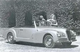  ?? BILD: FCA ?? Mit dem Lancia Aprilia Cabriolet sorgte Pininfarin­a kurz nach dem Krieg für Aufsehen.