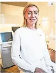  ?? FOTO: A. BRETZ ?? Alexa von Gienanth in ihrer Düsseldorf­er Zahnarztpr­axis.