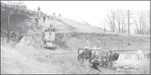  ?? ?? 1972 - Christians­on in car accident.