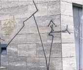  ?? FOTO: BERND SCHALLER ?? Vorher: Die Politik wollte dieses Graffito am Alten Hafen sicher lassen.