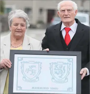  ??  ?? Marion and Finatan McCarthy are celebratin­g 60 years of marraige this week. The couple have lived in Ballsgrove for 55 years.