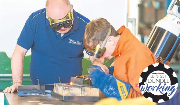  ??  ?? Apprentice Glenn Wheelans, 19, being watched over by trainer Andy Callan.