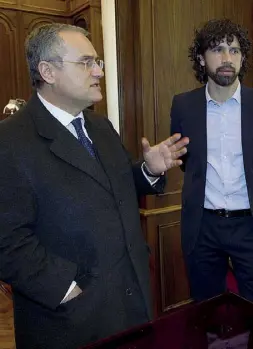  ??  ?? Presidenti Claudio Lotito, 62 anni, a sinistra,e Damiano Tommasi (45)