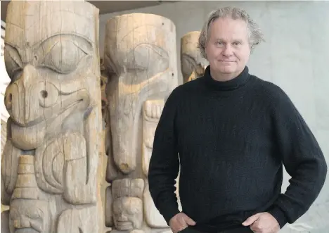  ?? JENELLE SCHNEIDER/FILES ?? Wade Davis, pictured at the Museum of Anthropolo­gy at UBC in 2013, will speak at Thursday’s awards ceremony at the Vancouver Public Library’s central branch. The anthropolo­gist and ethnobotan­ist is being honoured for one of his many books, Wade Davis:...