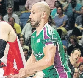  ?? FOTO: EFE ?? James Augustine, en un partido de la presente temporada con el Unicaja Málaga