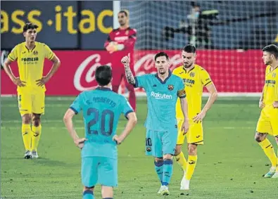  ?? FOTO: AP ?? Leo Messi dio una lección de fútbol ante el Villarreal
El astro argentino está totalmente implicado con el Barça