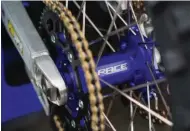  ??  ?? C’est Racing MX Parts qui a eu la gentilless­e de fournir ces superbes roues à DV.