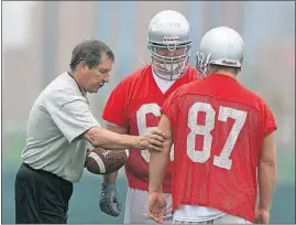  ?? [DISPATCH FILE PHOTO] ?? George Belu coached offensive linemen at Ohio State during the 2000 season.
